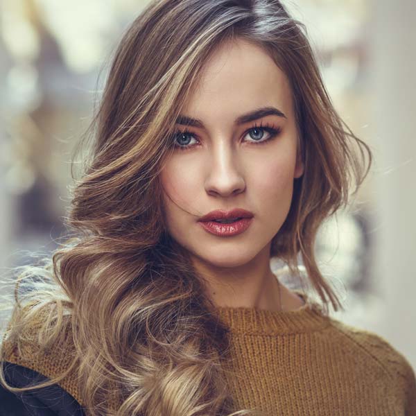 Elinia Jhon